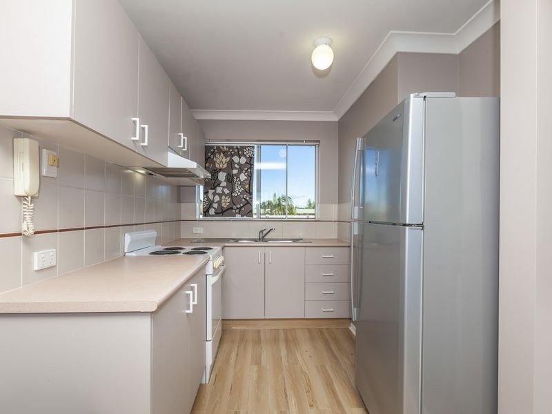 17/25 Darrambal Street, Surfers Paradise QLD 4217