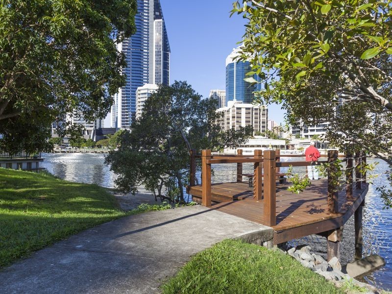 17/25 Darrambal Street, Surfers Paradise QLD 4217