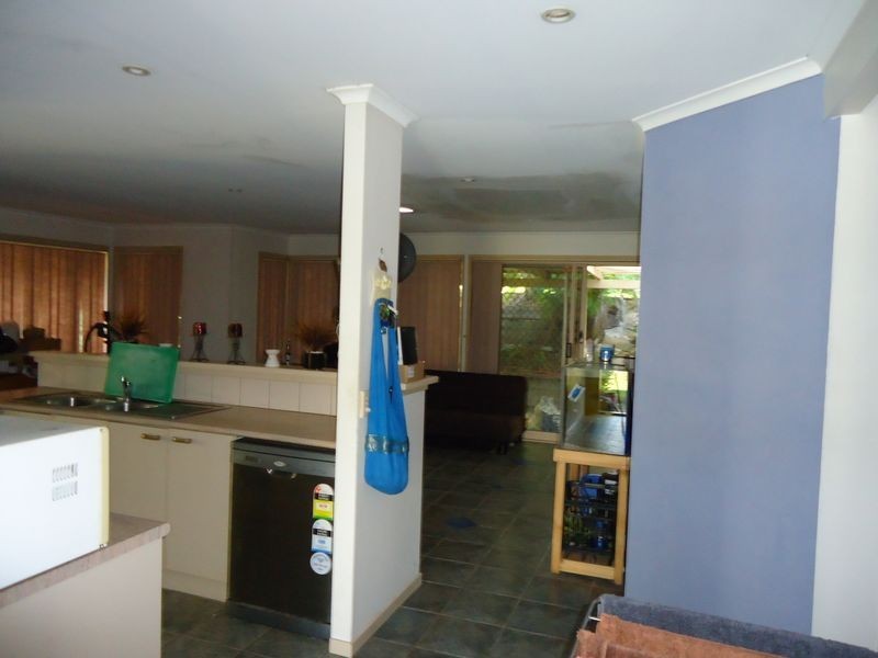 2 Lauder Court, Highland Park QLD 4211