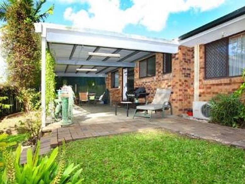 2/4 Gumbeel Court, Highland Park QLD 4211