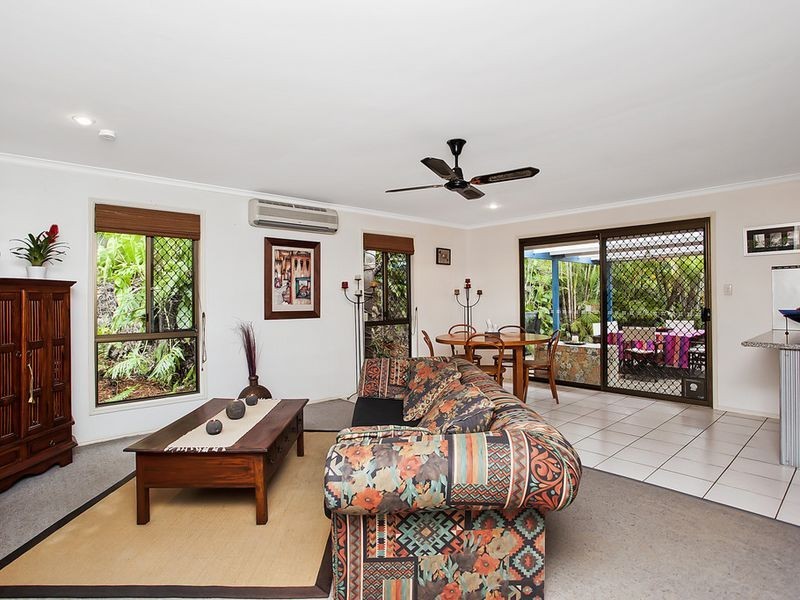 18 Alexander Drive, Highland Park QLD 4211