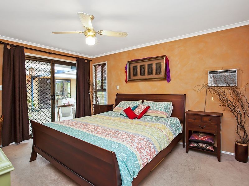 18 Alexander Drive, Highland Park QLD 4211