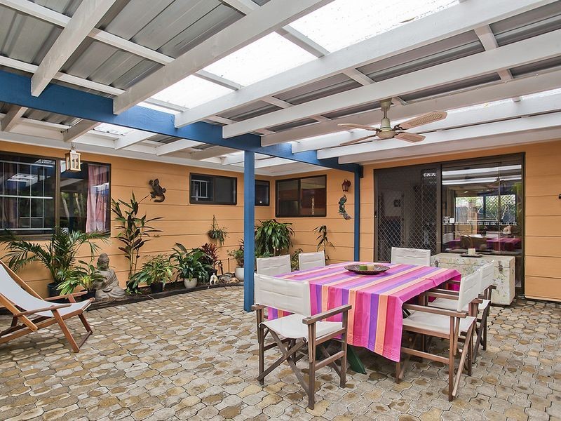 18 Alexander Drive, Highland Park QLD 4211
