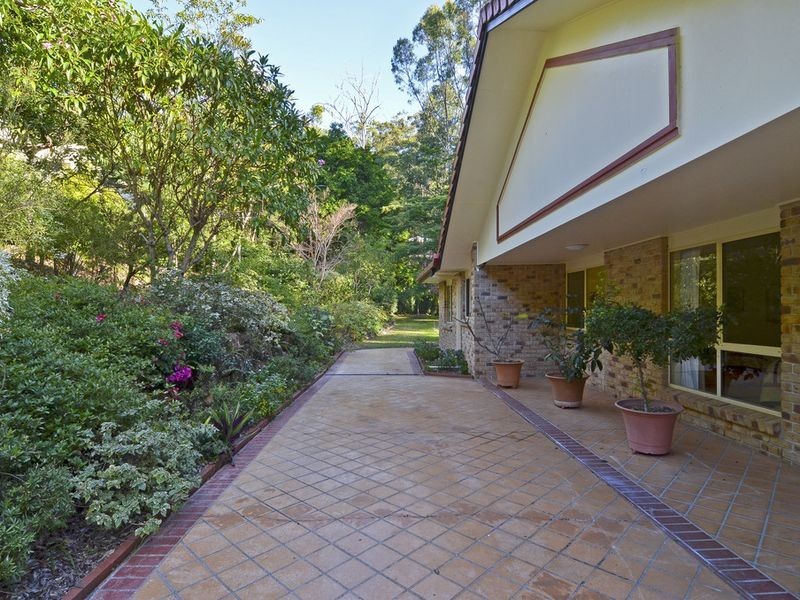 13 Waterfall Way, Tallai QLD 4213