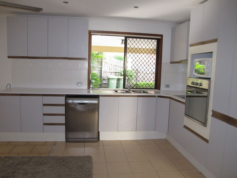 84 Pappas Way, Carrara QLD 4211