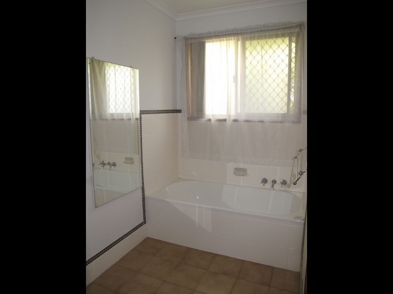 84 Pappas Way, Carrara QLD 4211