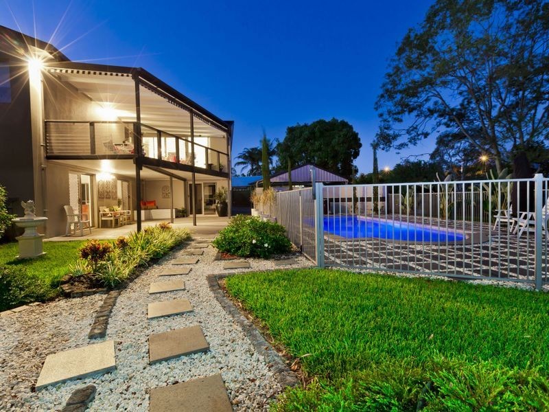 4 Winderadeen Court, Nerang QLD 4211
