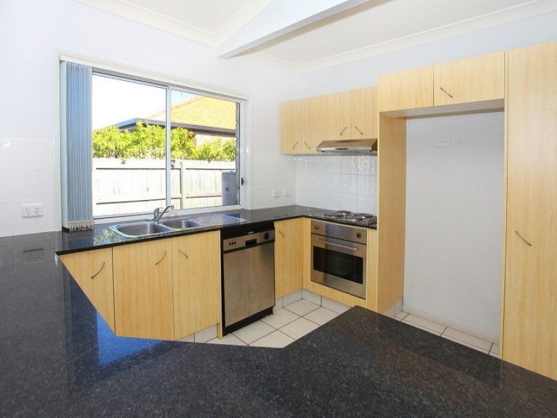 8 Linda Way, Upper Coomera QLD 4209