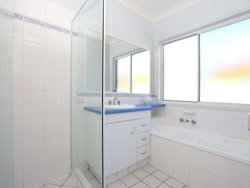 8 Linda Way, Upper Coomera QLD 4209