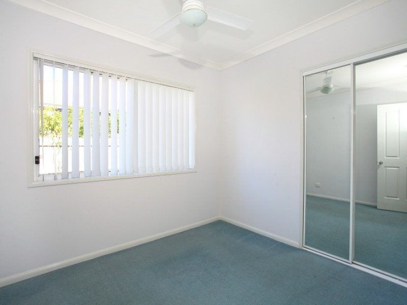 8 Linda Way, Upper Coomera QLD 4209