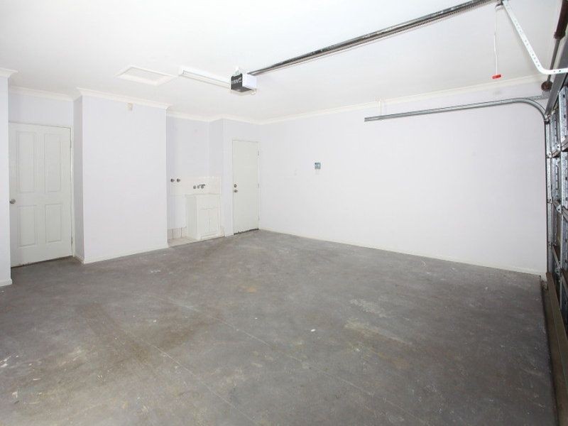 8 Linda Way, Upper Coomera QLD 4209