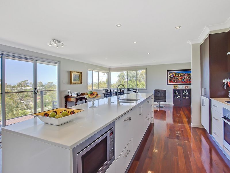 7 Tara Vista Boulevard, Highland Park QLD 4211
