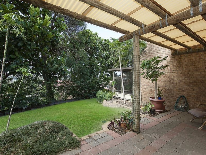 4/1B Mcleod Street, Highland Park QLD 4211