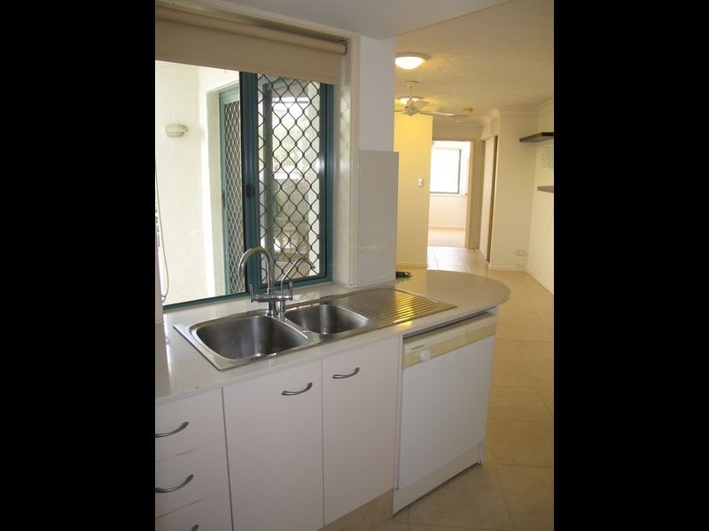 2/9 Stanhill Drive, Surfers Paradise QLD 4217