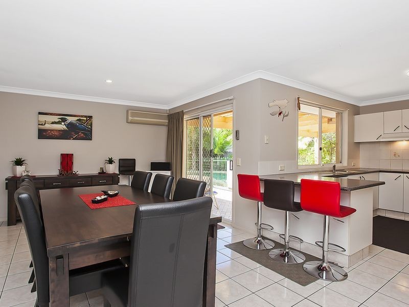 5 Glengarry Close, Highland Park QLD 4211
