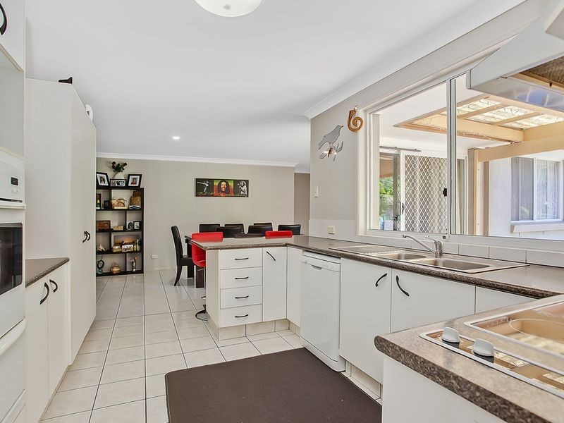 5 Glengarry Close, Highland Park QLD 4211