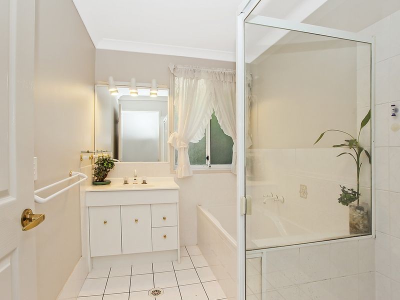 5 Glengarry Close, Highland Park QLD 4211