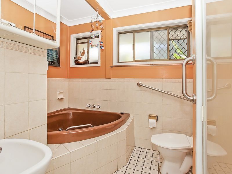 12 Onyx Court, Carrara QLD 4211