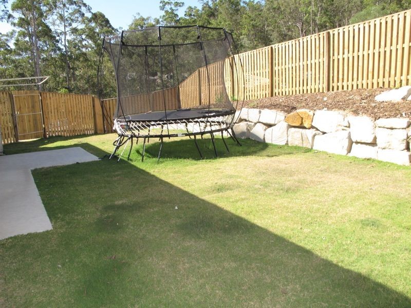 1 Sunbird Court, Gilston QLD 4211