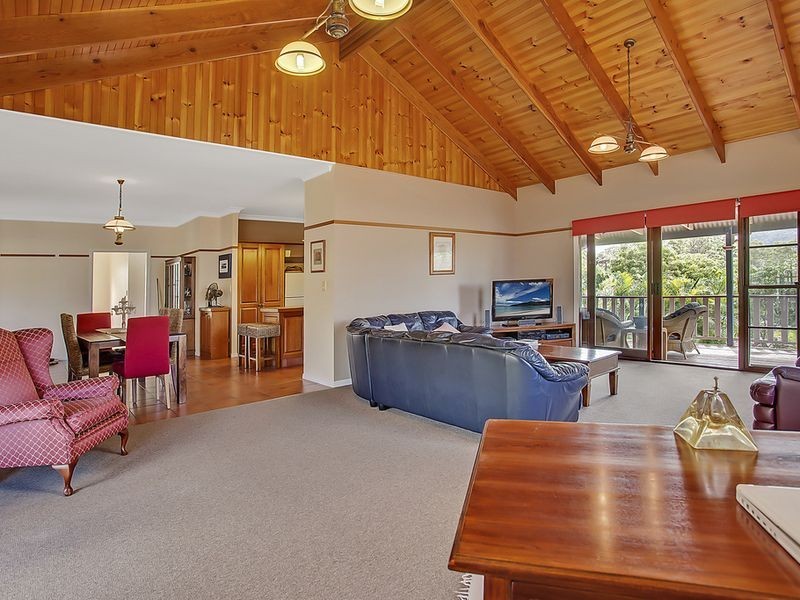 11 Padauk Drive, Nerang QLD 4211