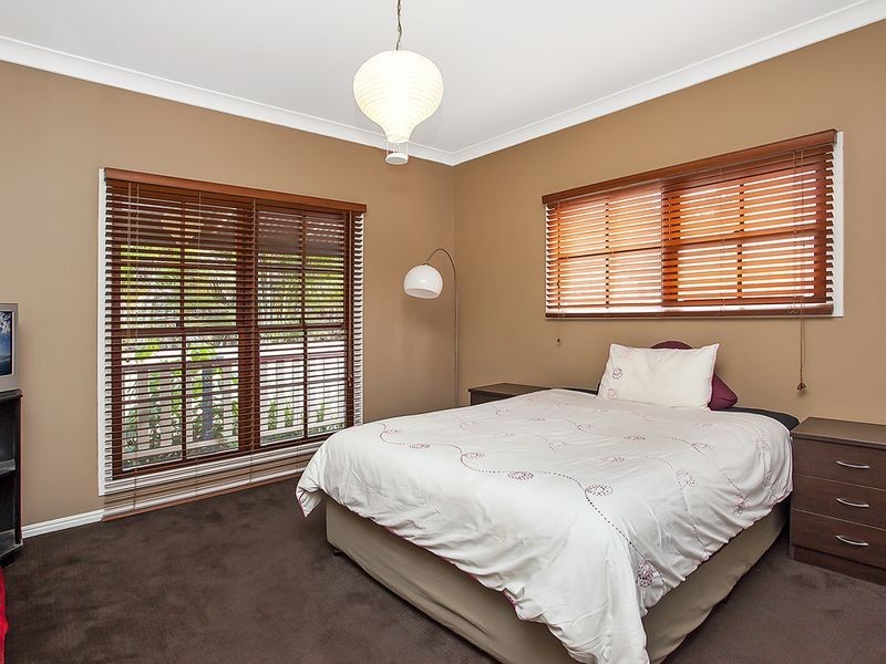 11 Padauk Drive, Nerang QLD 4211