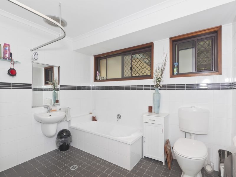 8/13 Galloway Drive, Ashmore QLD 4214