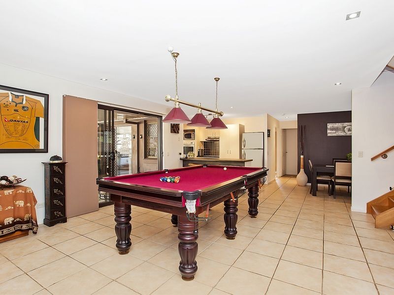 12 Bartlett Avenue, Nerang QLD 4211