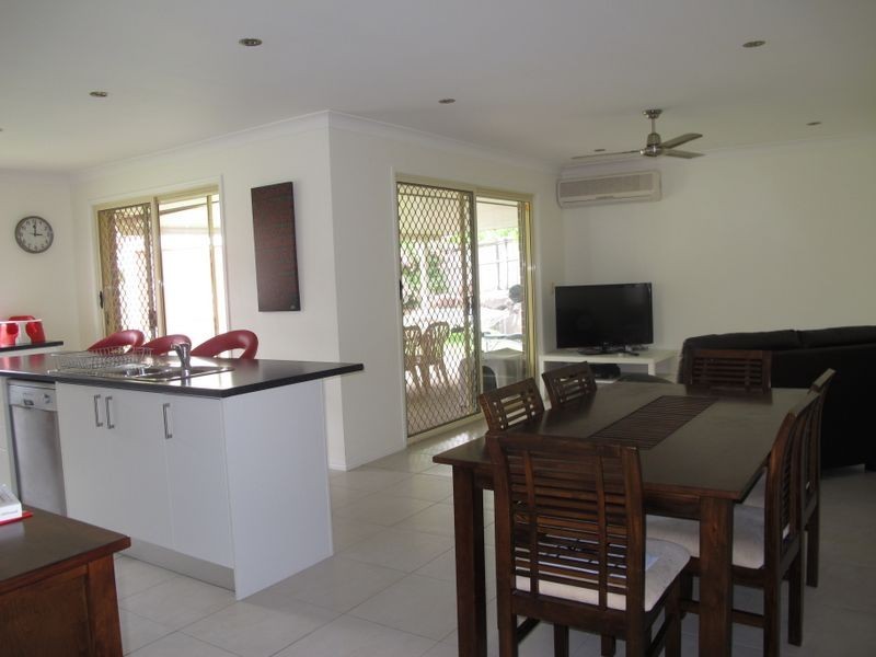 11 Lancaster Court, Nerang QLD 4211