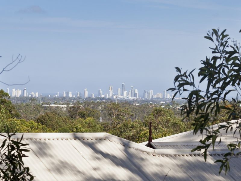 52 Castle Hill Drive, Gaven QLD 4211