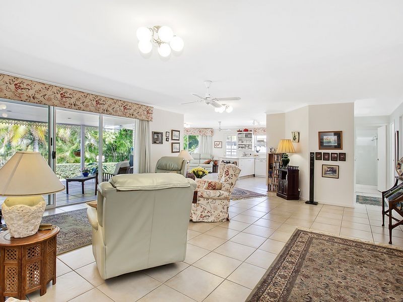 44 Hastings Crescent, Carrara QLD 4211