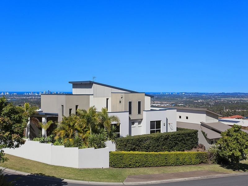 11 Chevron Rise, Highland Park QLD 4211