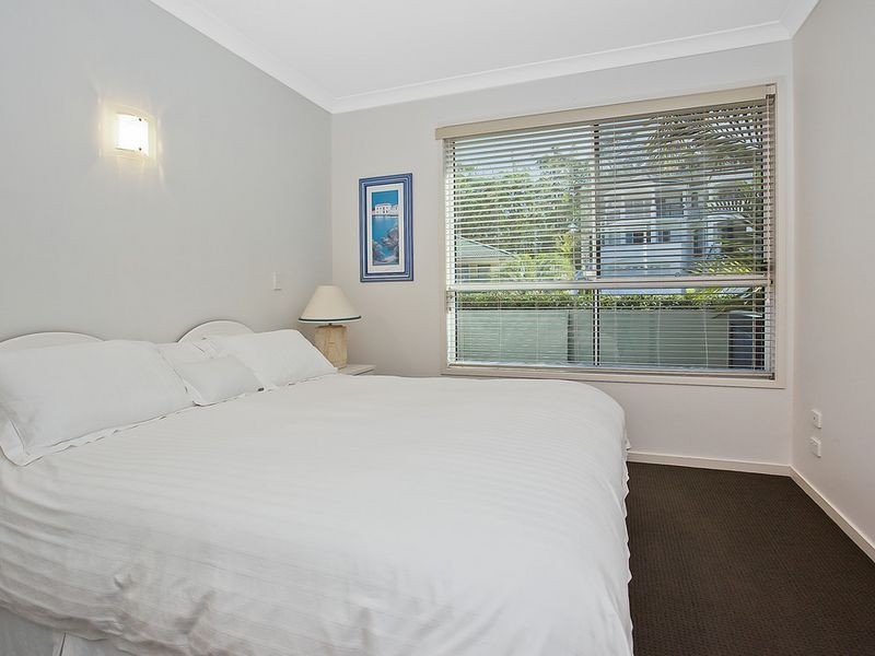 11 Chevron Rise, Highland Park QLD 4211