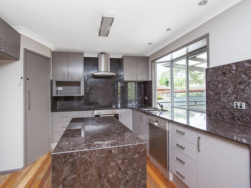 14 Lexington Drive, Worongary QLD 4213