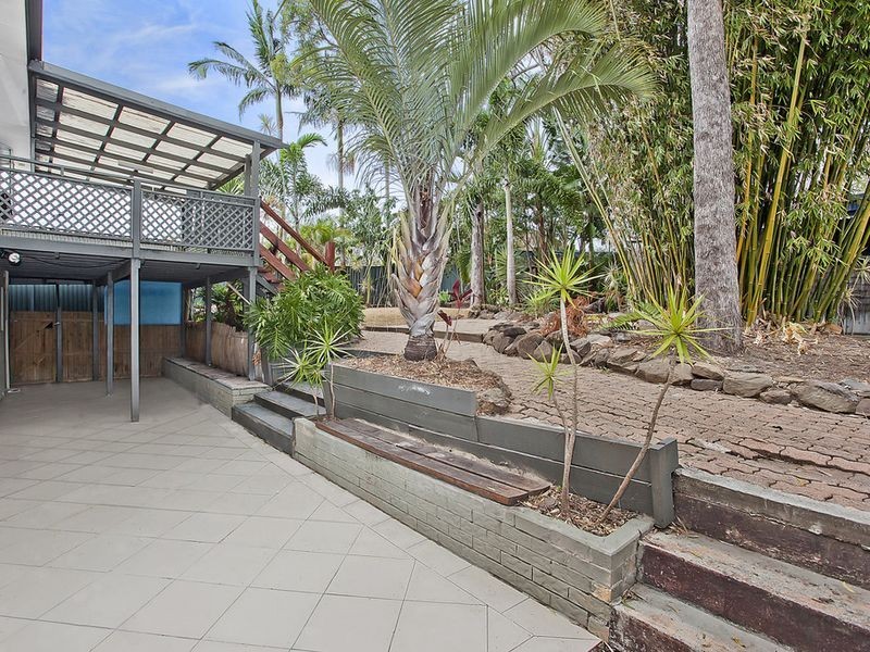 14 Lexington Drive, Worongary QLD 4213
