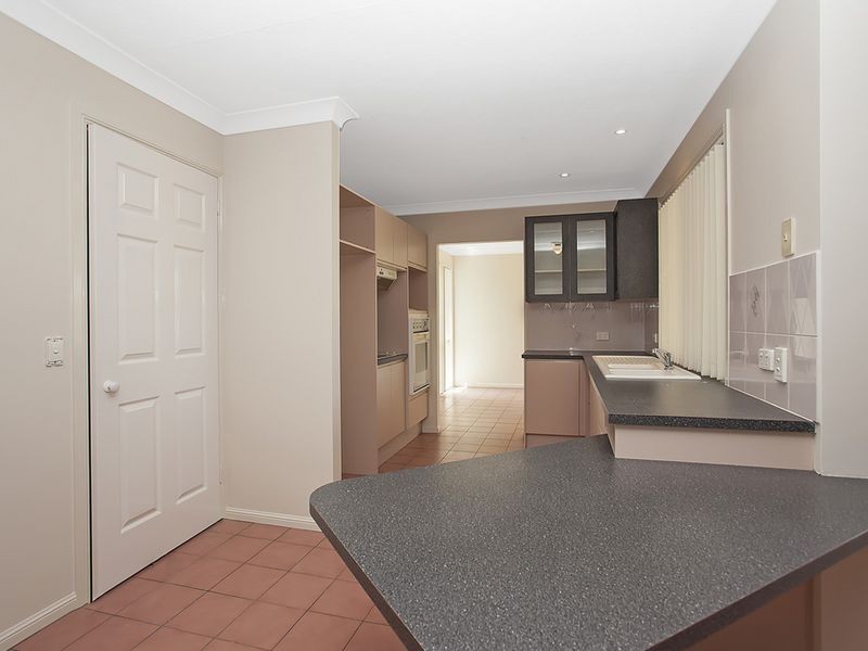 7 Elsemore Court, Carrara QLD 4211
