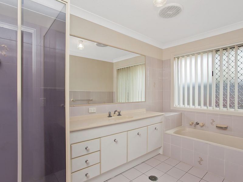 7 Elsemore Court, Carrara QLD 4211