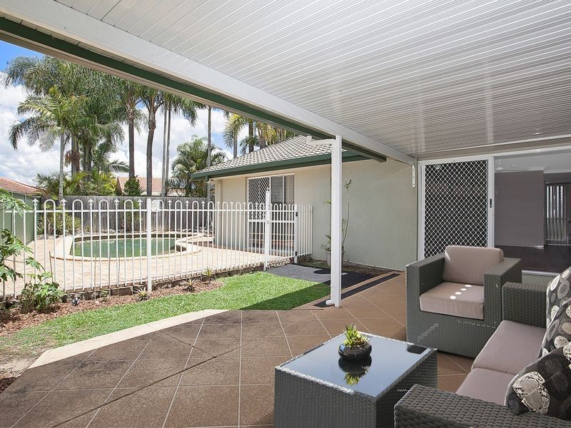 7 Elsemore Court, Carrara QLD 4211