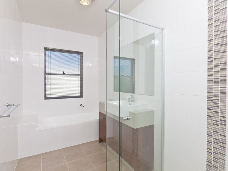 1/1 Boulton Drive, Nerang QLD 4211