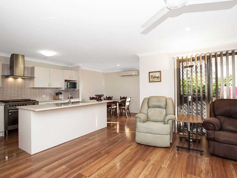 2/3 The Avenue, Nerang QLD 4211