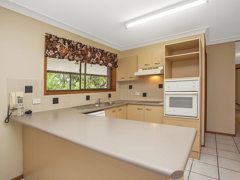 7 Dearne Place, Carrara QLD 4211