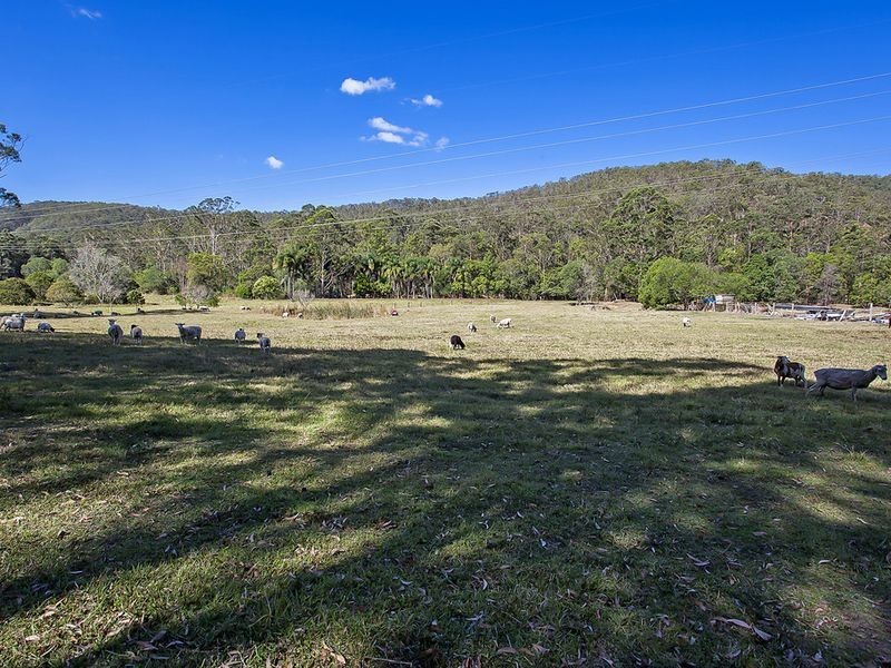 113 Clagiraba Road, Clagiraba QLD 4211