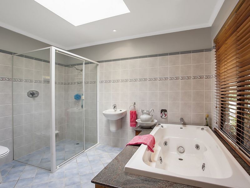 113 Clagiraba Road, Clagiraba QLD 4211