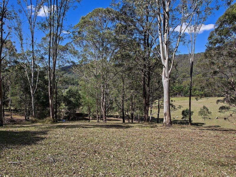 113 Clagiraba Road, Clagiraba QLD 4211