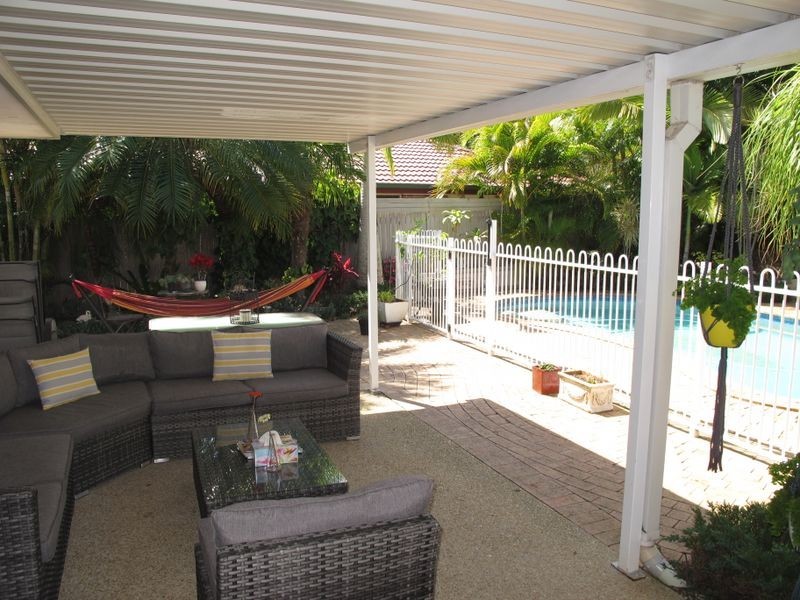 9 Lancaster Court, Nerang QLD 4211