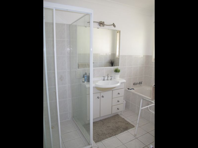 9 Lancaster Court, Nerang QLD 4211
