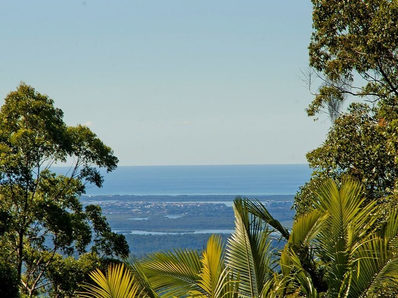 54 Landman Court, Clagiraba QLD 4211