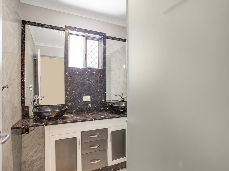 14 Plateau Crescent, Carrara QLD 4211