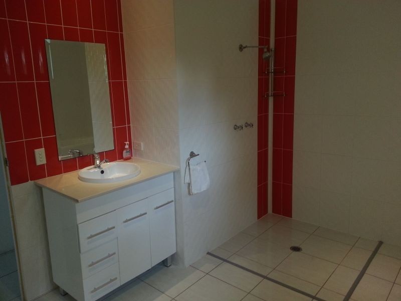 3 Ainsley Avenue, Ashmore QLD 4214