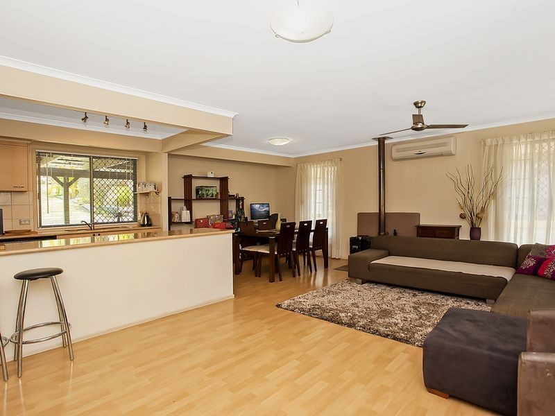 8 Guthrie Parade, Carrara QLD 4211