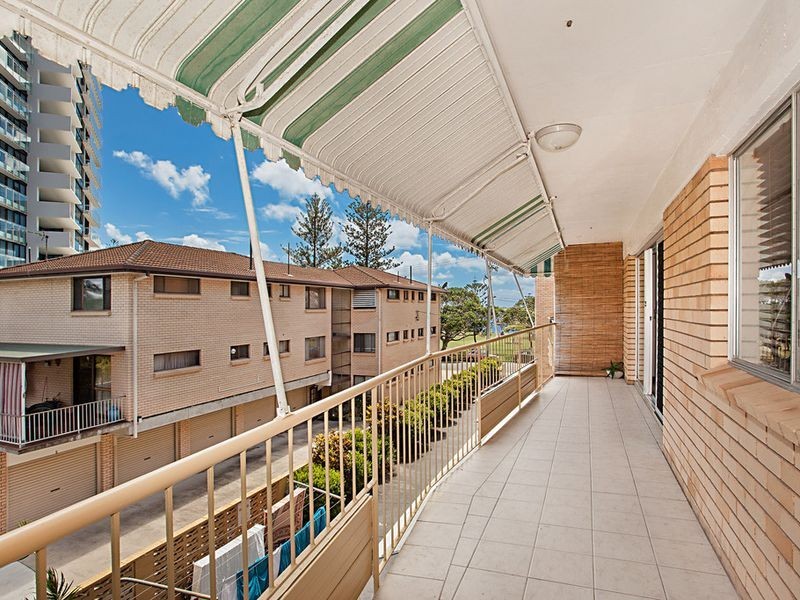 33/224 Marine Parade, Labrador QLD 4215